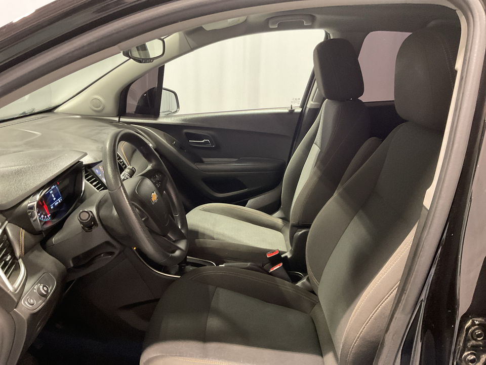 2020 Chevrolet Trax LS FWD