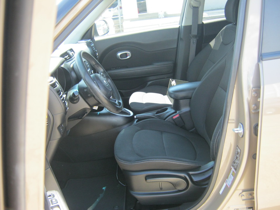 2016 Kia Soul Base 6A