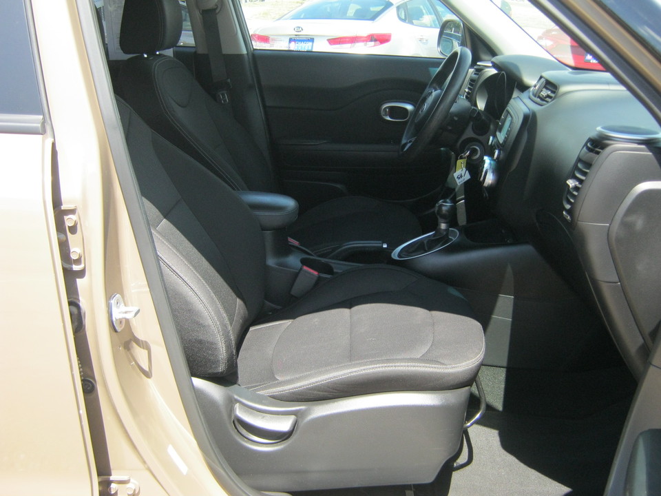 2016 Kia Soul Base 6A