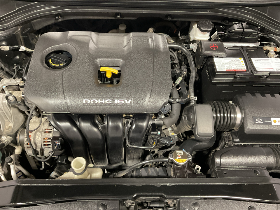 2018 Hyundai Elantra SE 6AT