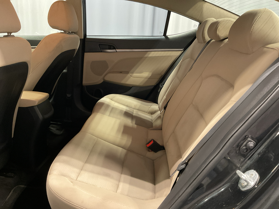 2018 Hyundai Elantra SE 6AT
