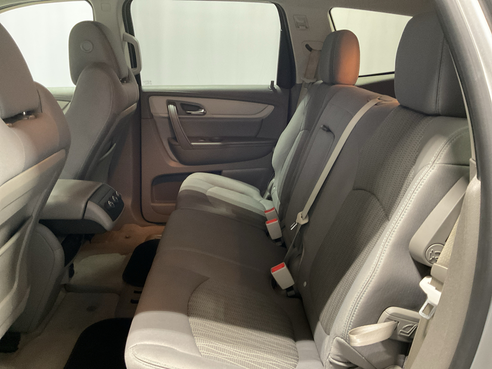 2017 Chevrolet Traverse LS FWD