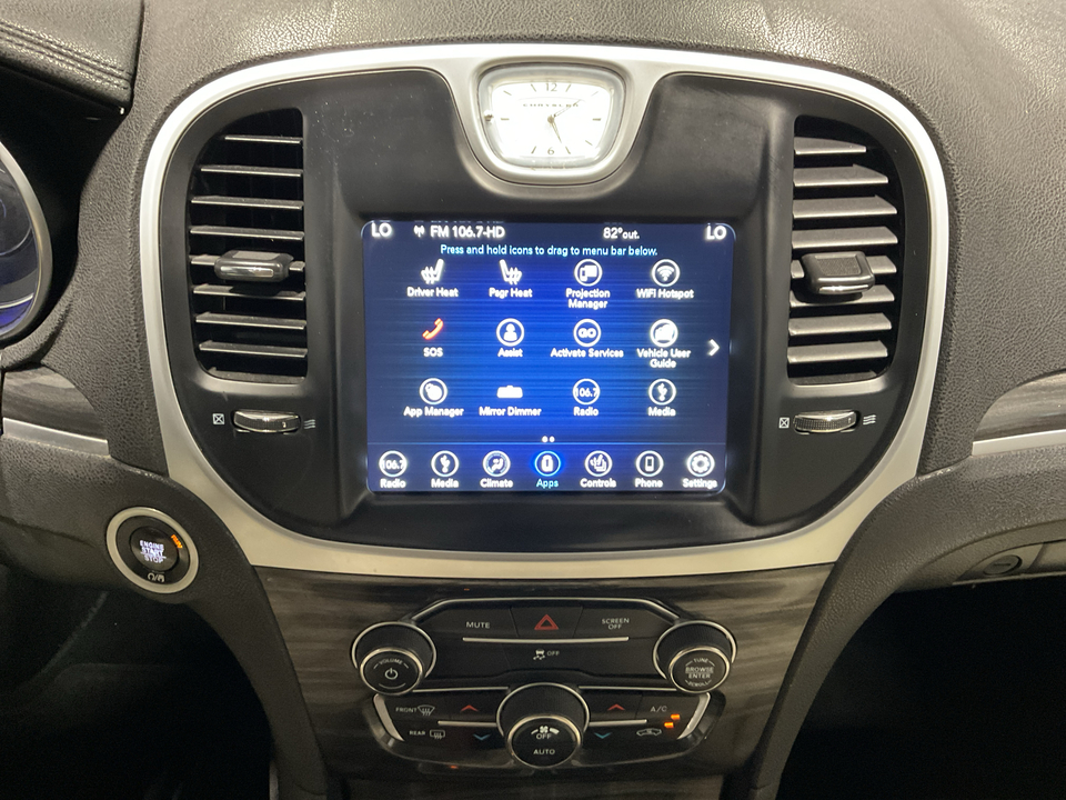 2018 Chrysler 300 Touring