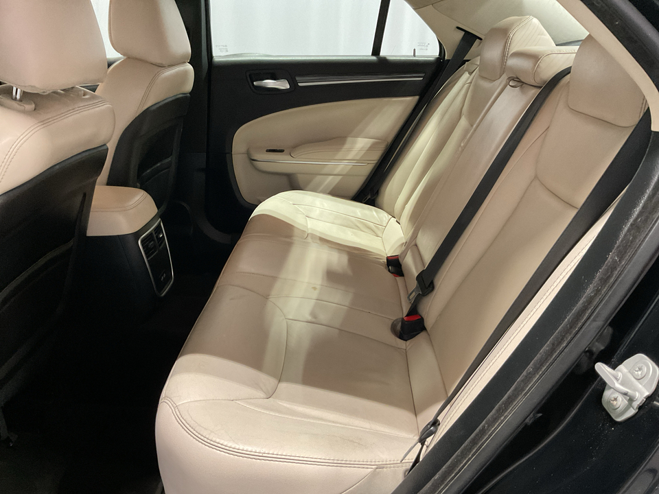 2018 Chrysler 300 Touring