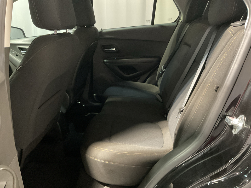 2021 Chevrolet Trax LS FWD