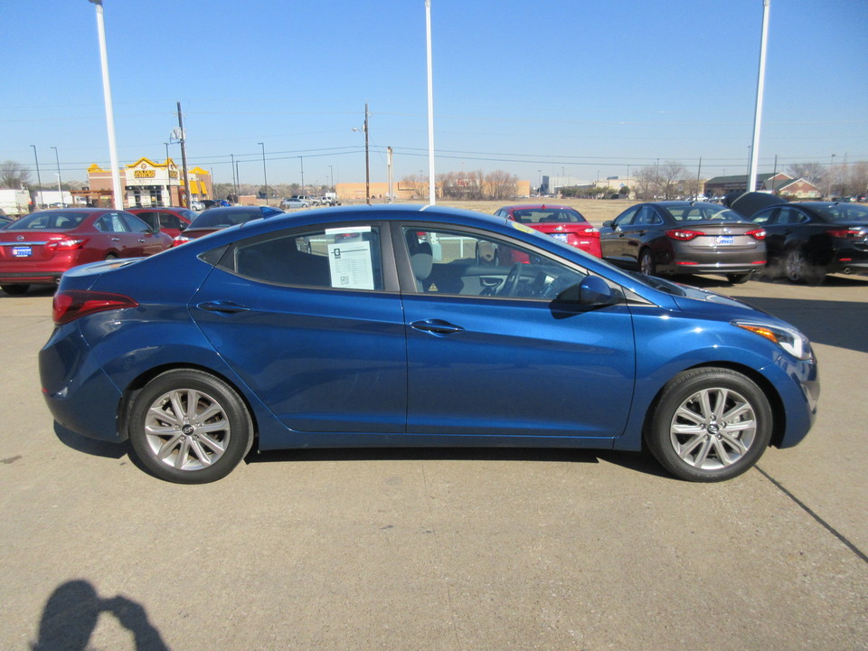 2015 Hyundai Elantra SE 6AT