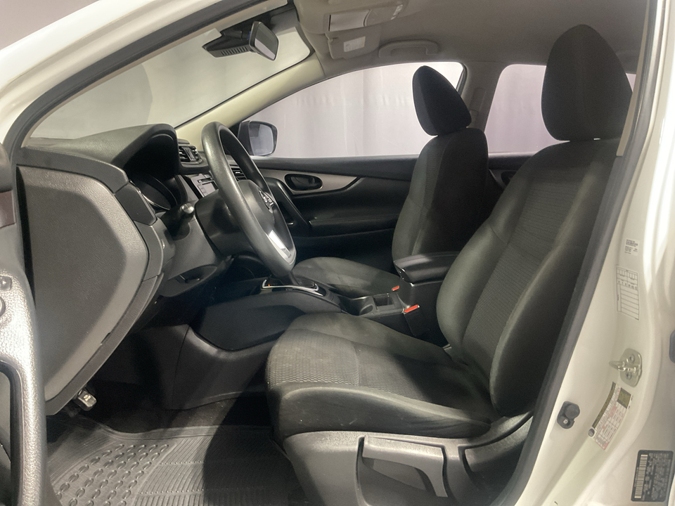 2022 Nissan Rogue Sport S