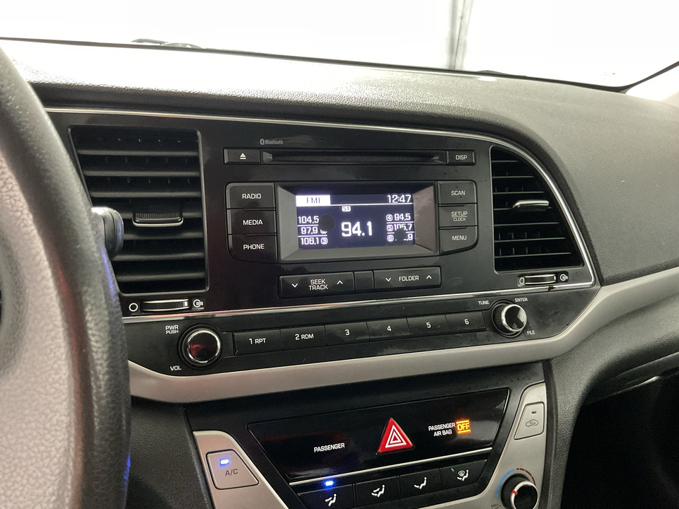 2018 Hyundai Elantra SE 6AT