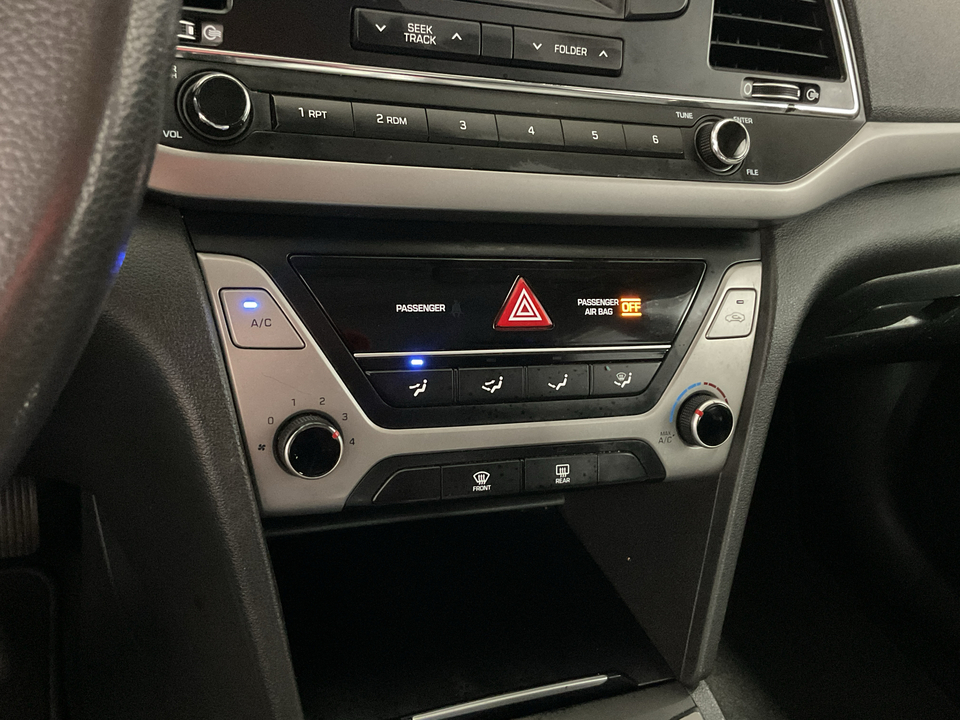 2018 Hyundai Elantra SE 6AT