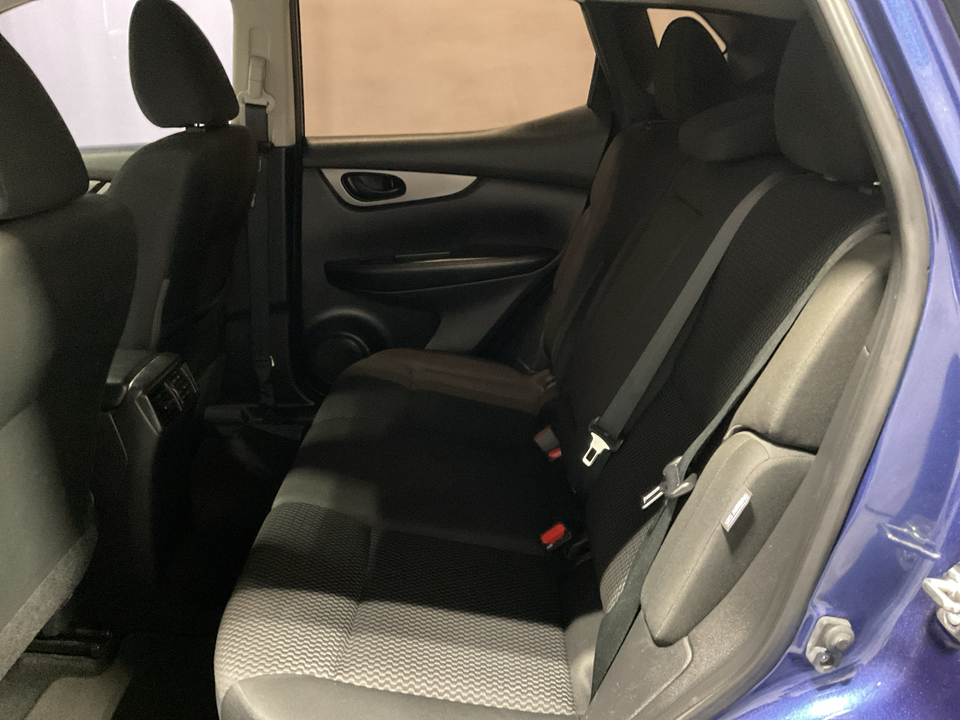 2022 Nissan Rogue Sport S