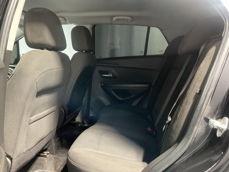 2021 Chevrolet Trax LS FWD