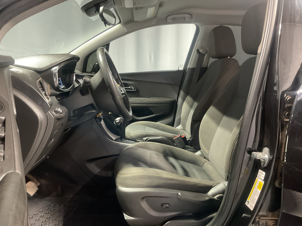 2021 Chevrolet Trax LS FWD