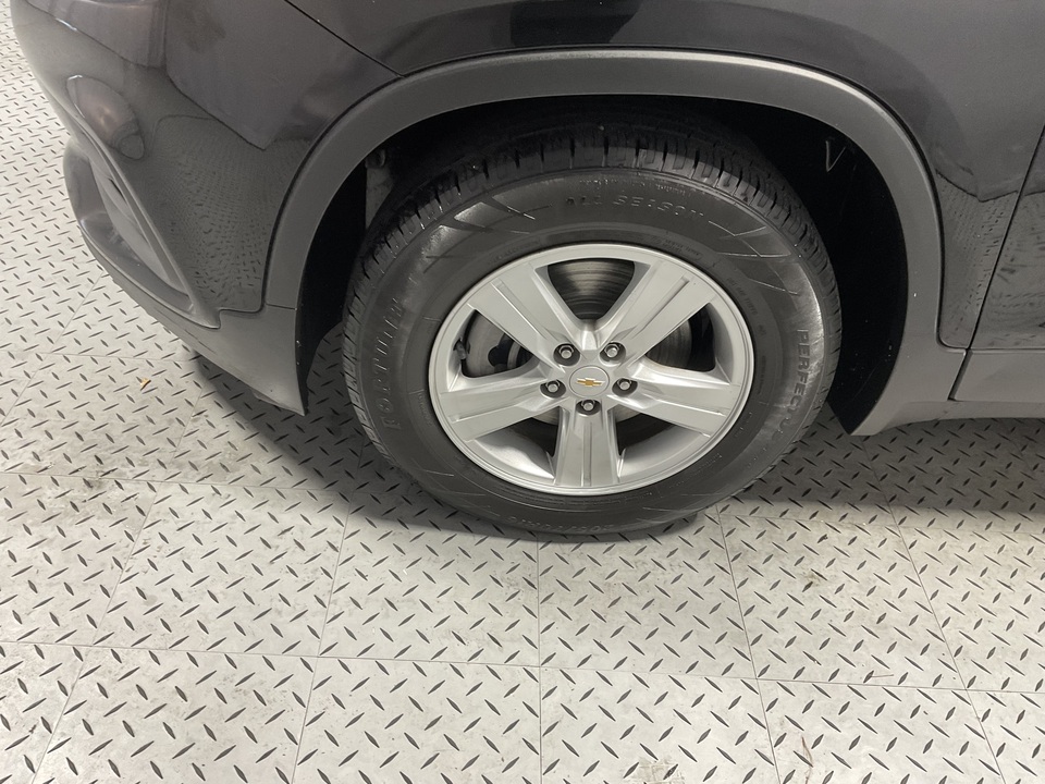 2021 Chevrolet Trax LS FWD