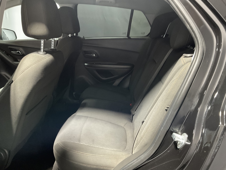 2021 Chevrolet Trax LS FWD