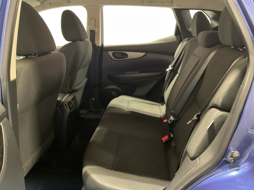 2022 Nissan Rogue Sport S