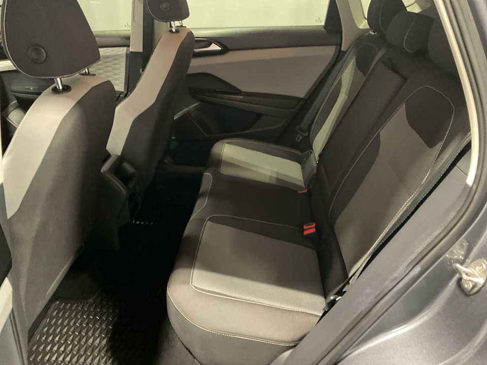 2023 Volkswagen Taos S
