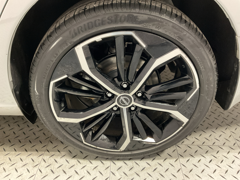 2025 Nissan Altima 2.5 SR AWD