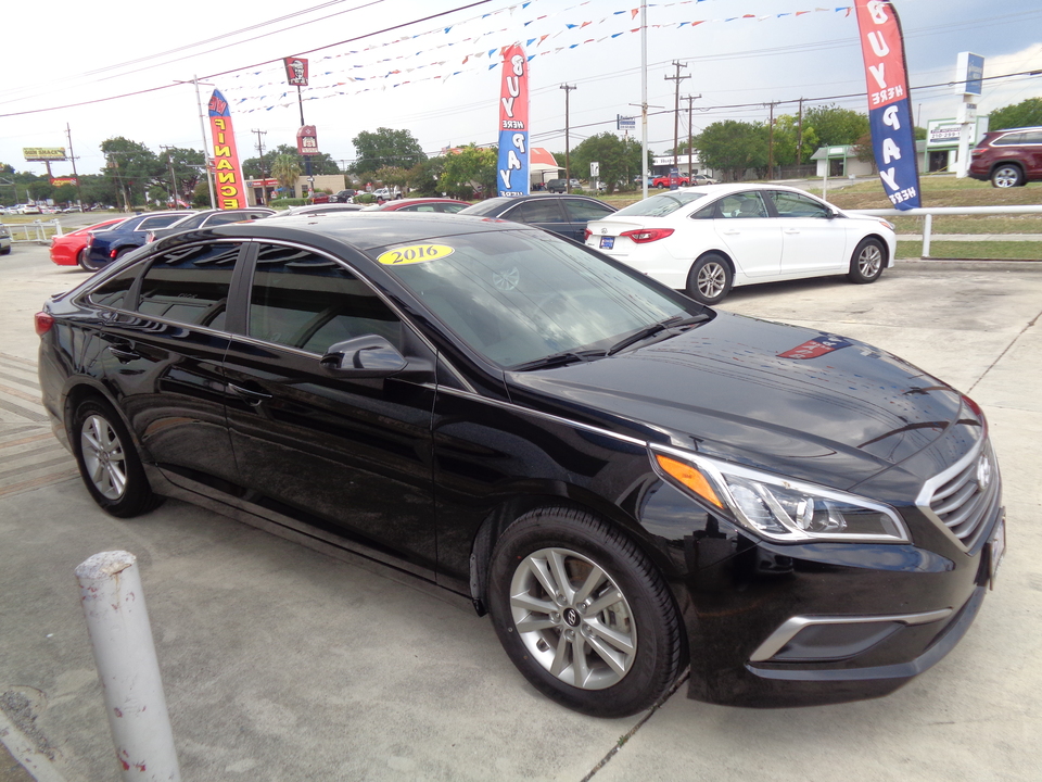 2016 Hyundai Sonata SE