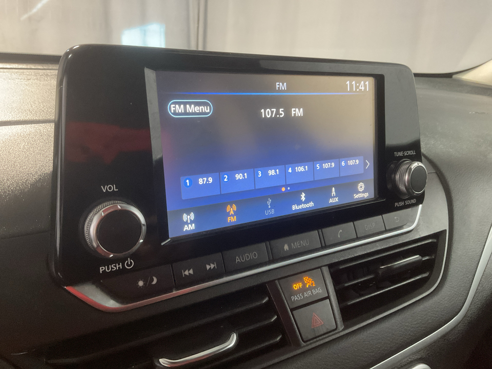 2025 Nissan Altima 2.5 SR