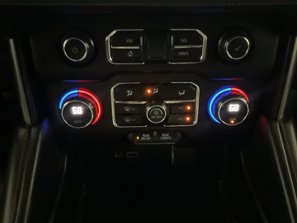 2021 Chevrolet Suburban LS