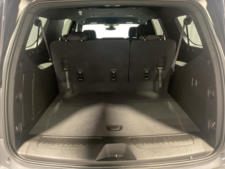 2021 Chevrolet Suburban LS