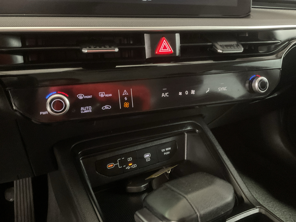 2025 Kia K5 LXS