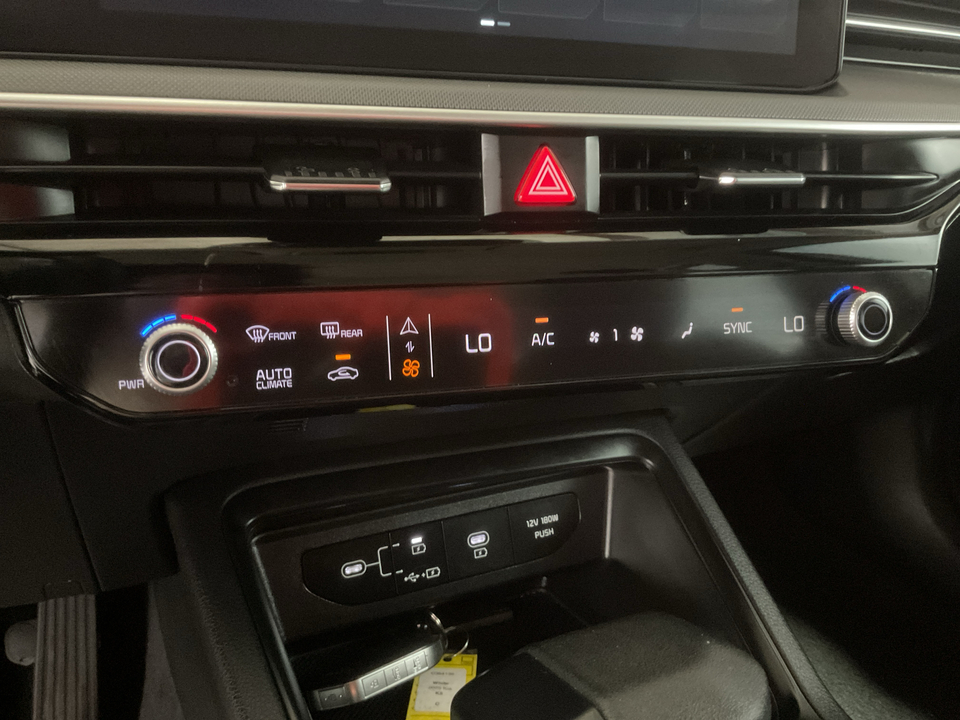 2025 Kia K5 LXS