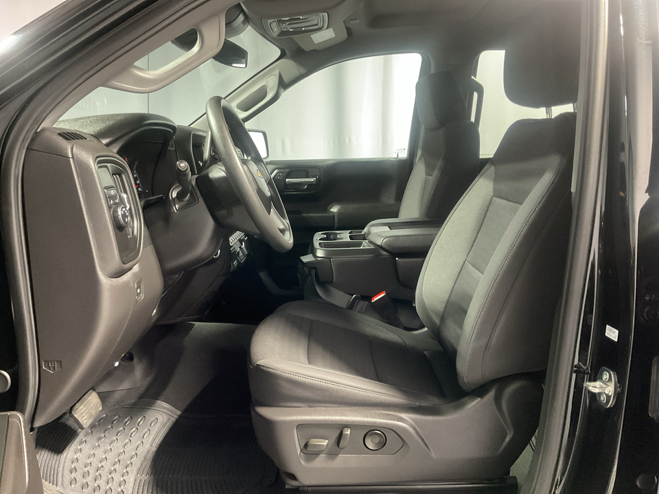 2024 Chevrolet Silverado 1500 Custom Crew Cab 2WD