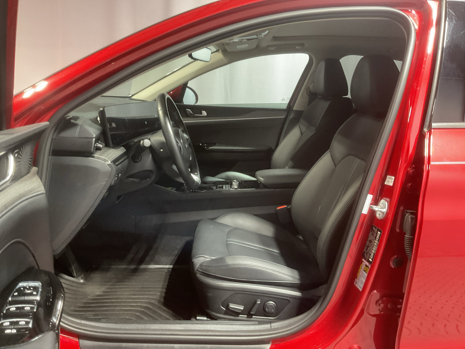 2025 Kia K5 EX