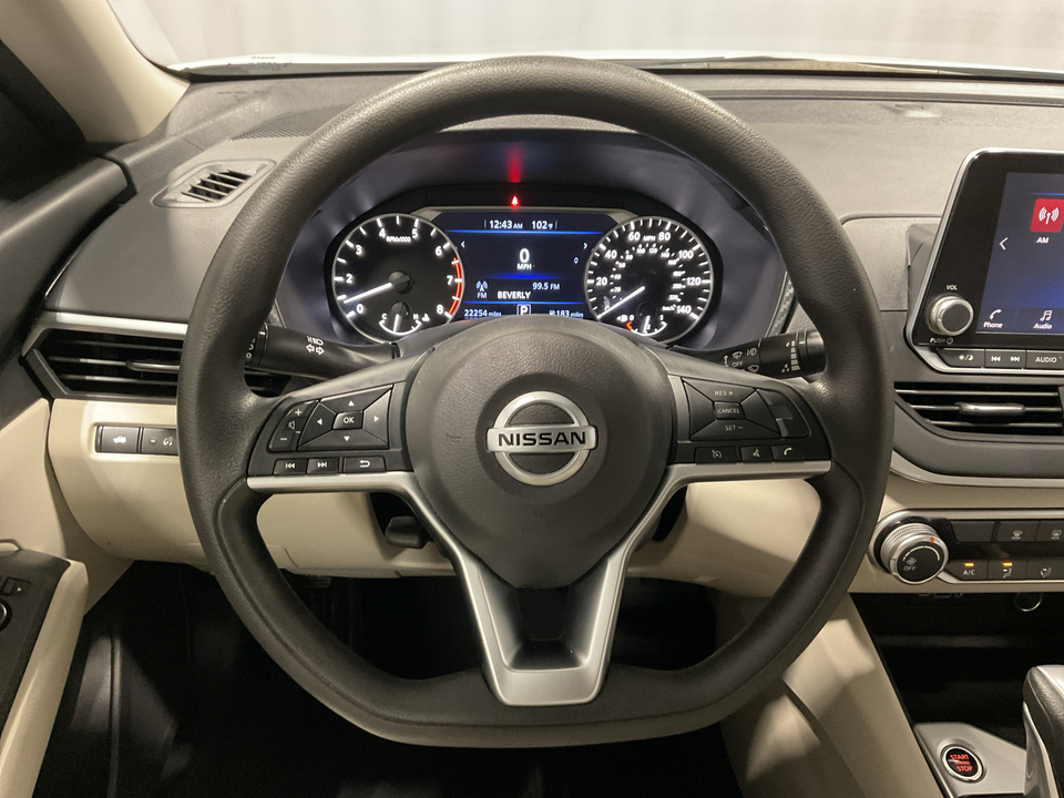 2022 Nissan Altima 2.5 SV