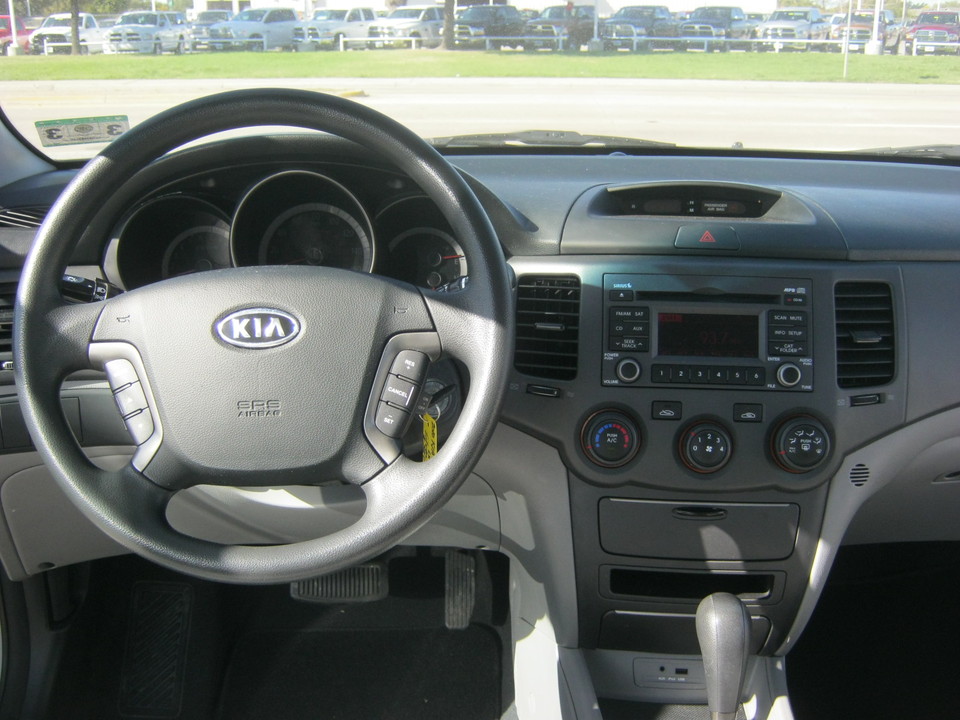 2010 Kia Optima LX