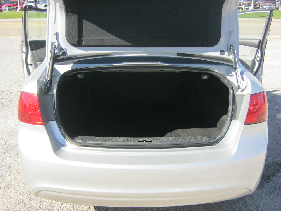 2010 Kia Optima LX