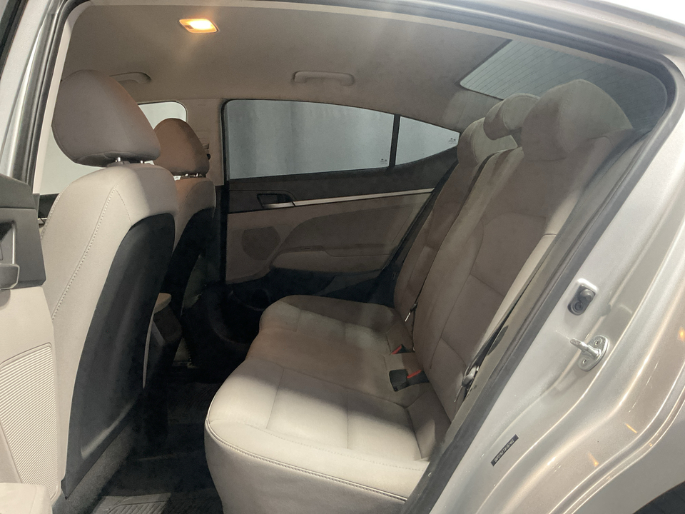 2018 Hyundai Elantra SE 6AT