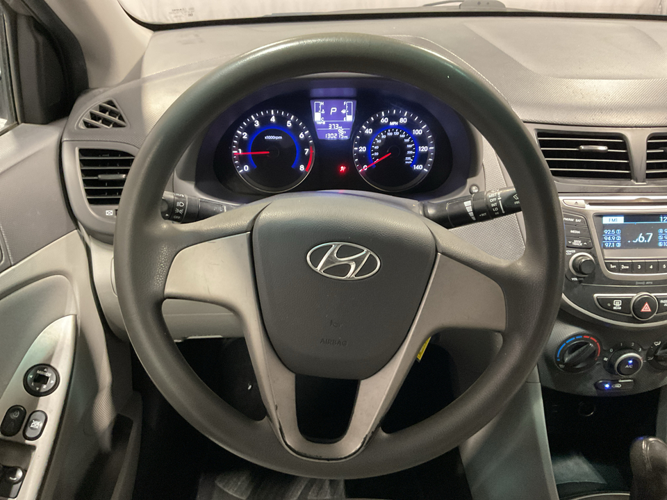 2017 Hyundai Accent SE 4-Door 6A