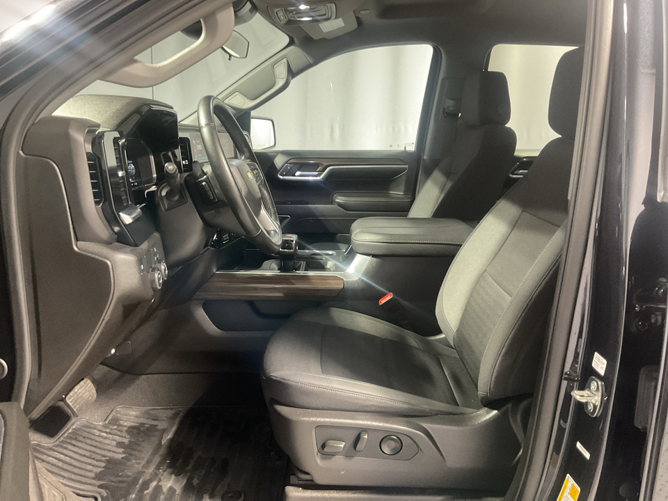 2024 Chevrolet Silverado 1500 LT Crew Cab 2WD