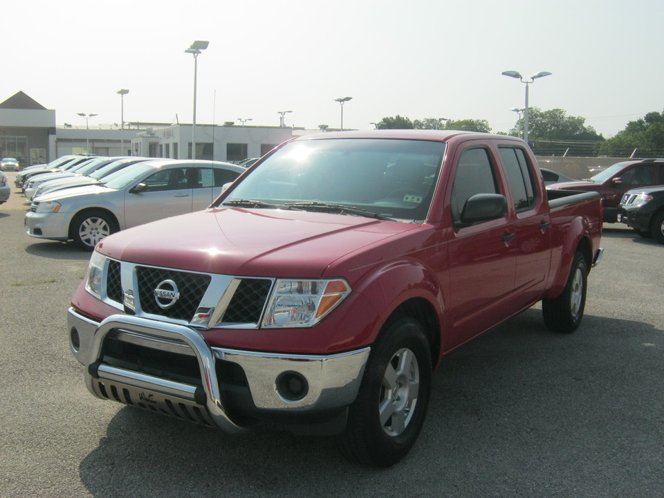 2008 Nissan Frontier LE Crew Cab Long Bed 2WD