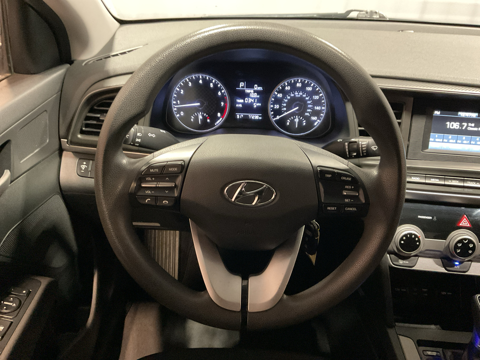 2019 Hyundai Elantra SE 6AT