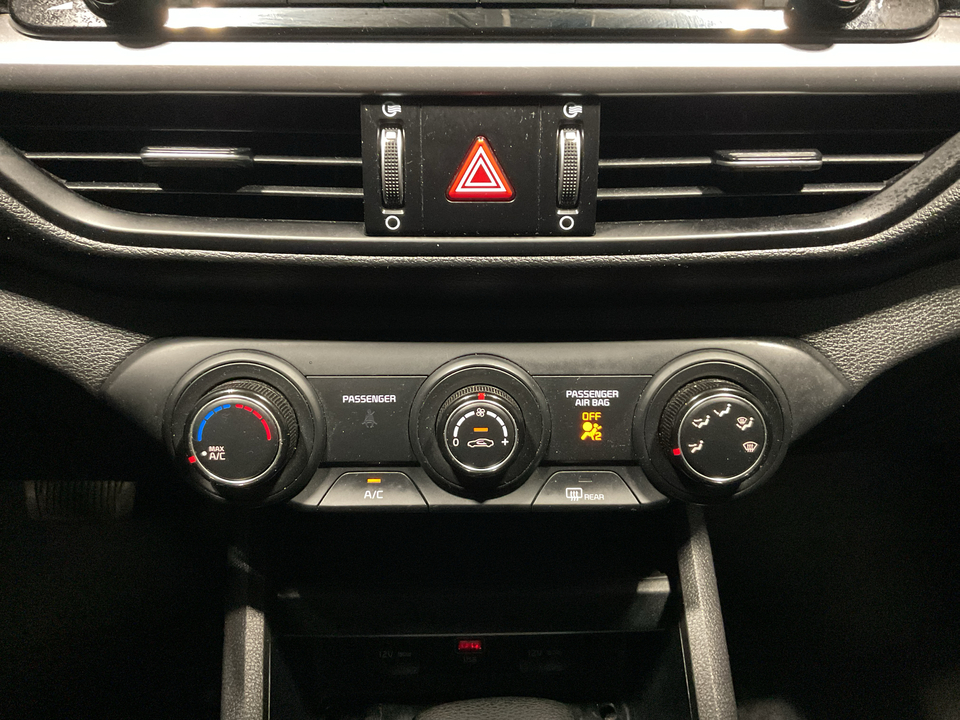 2022 Kia Forte FE