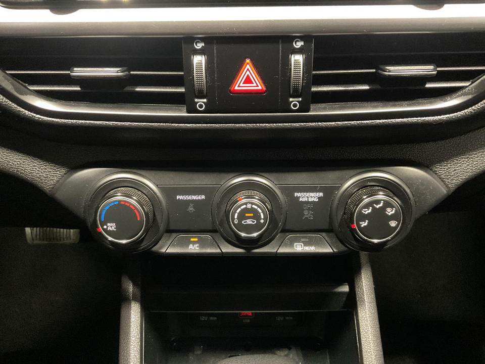 2022 Kia Forte FE