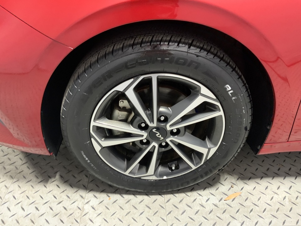 2022 Kia Forte FE