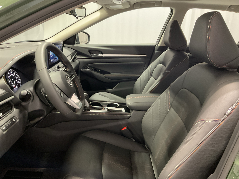 2025 Nissan Altima 2.5 SR