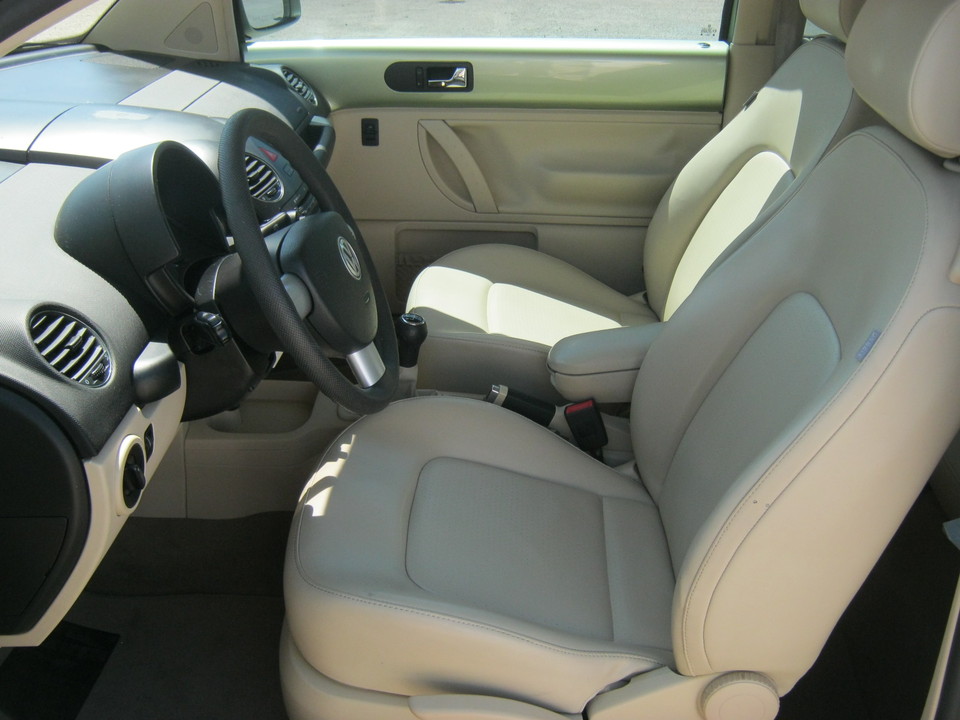 2006 Volkswagen New Beetle 2.5L