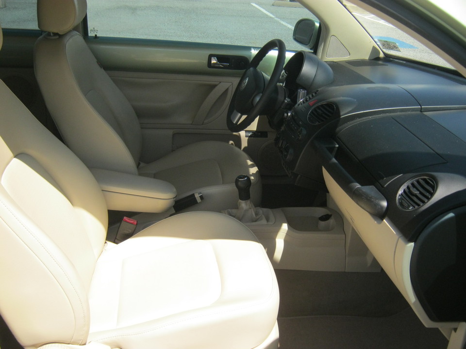 2006 Volkswagen New Beetle 2.5L