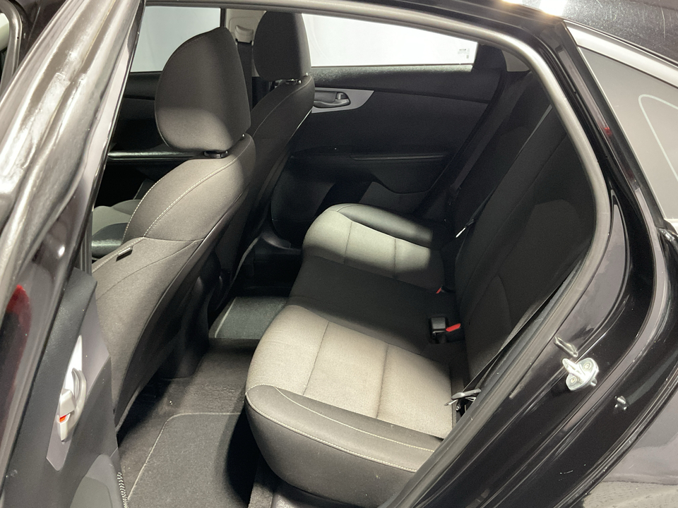 2022 Kia Forte FE