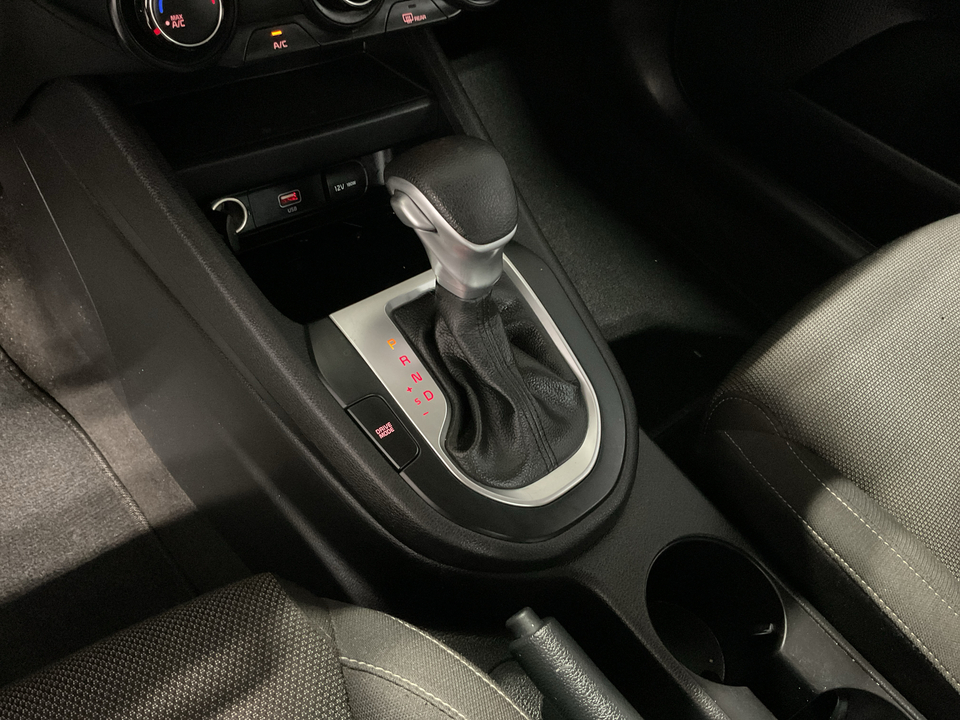 2022 Kia Forte FE