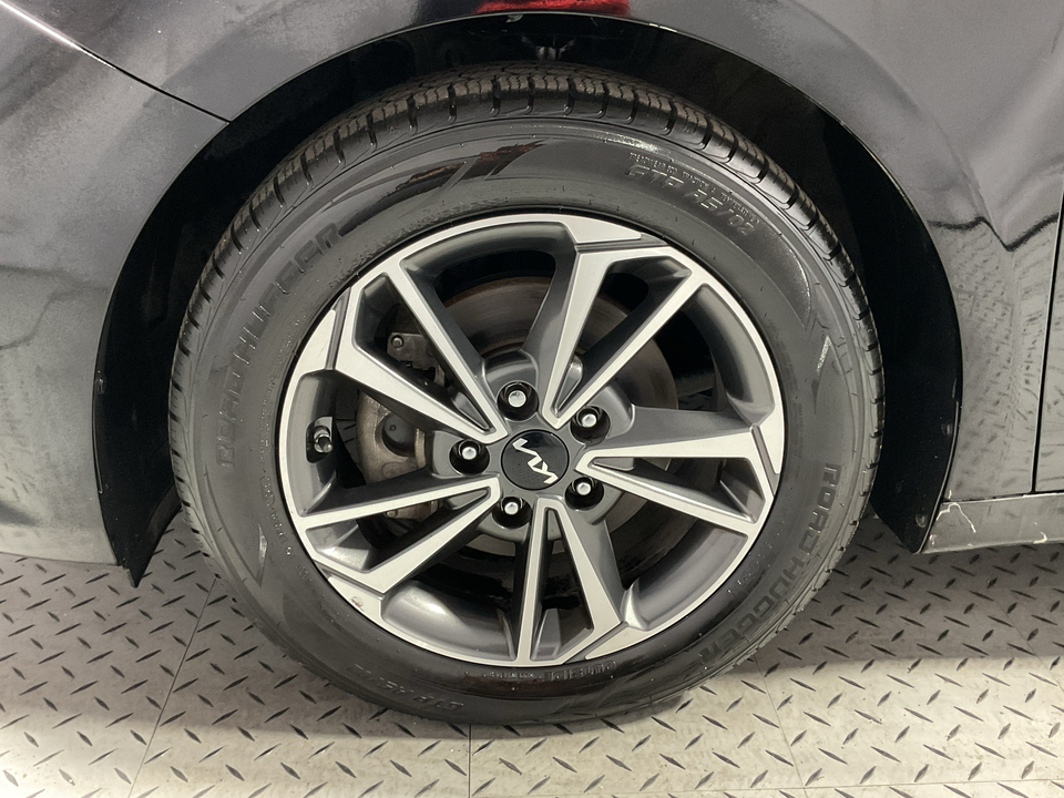 2022 Kia Forte FE