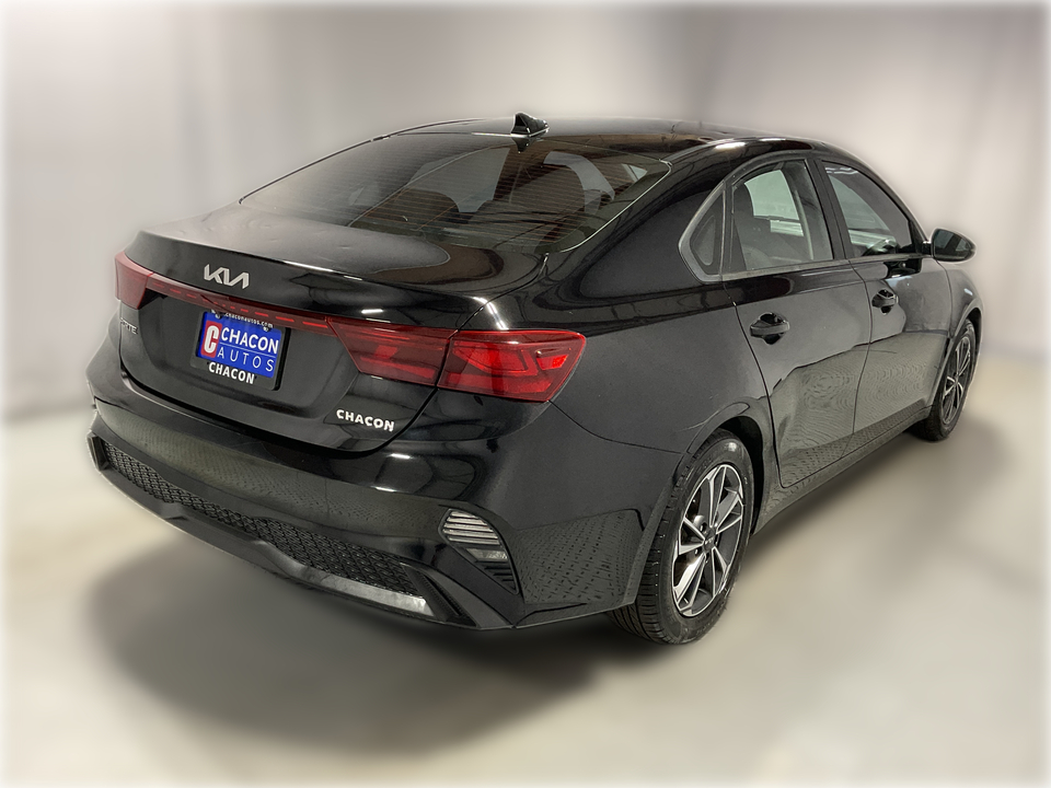 2022 Kia Forte FE