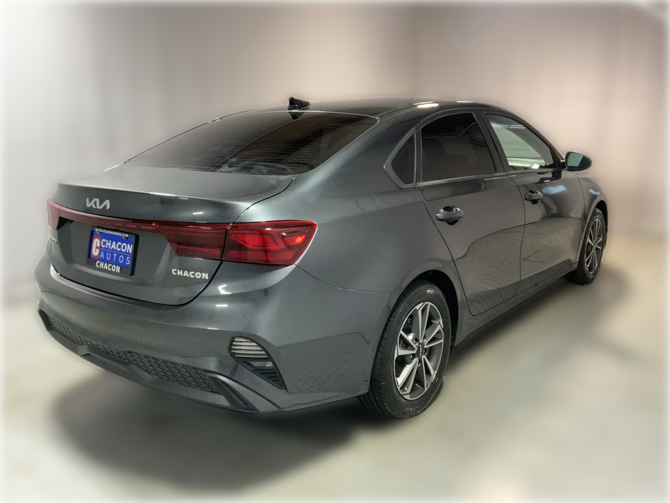 2022 Kia Forte FE