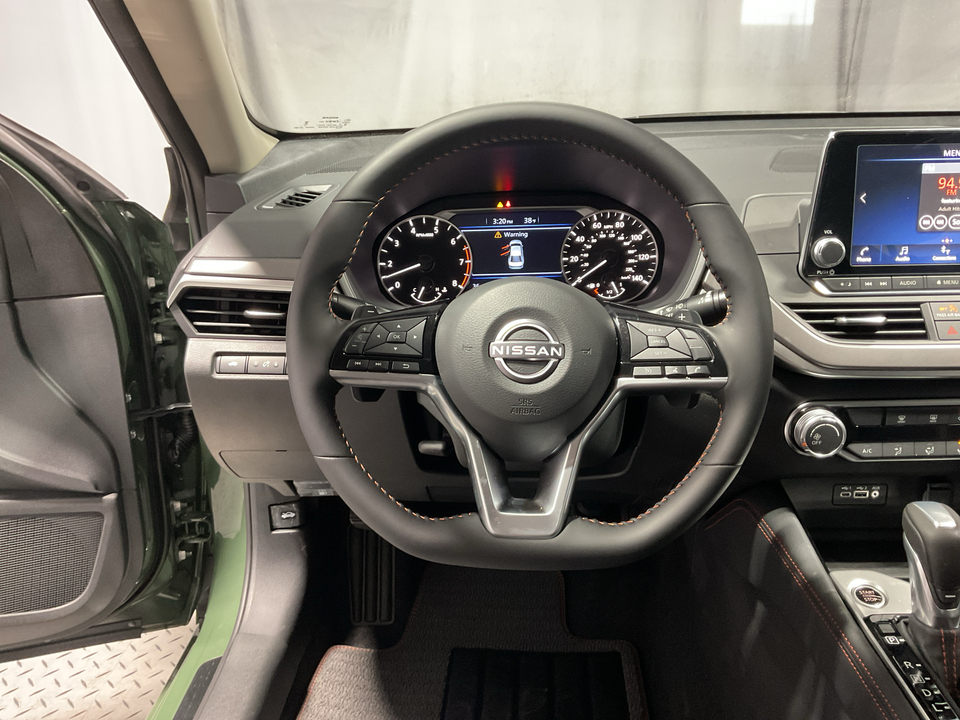 2025 Nissan Altima 2.5 SR