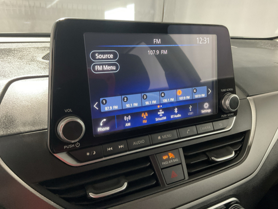 2025 Nissan Altima 2.5 SR